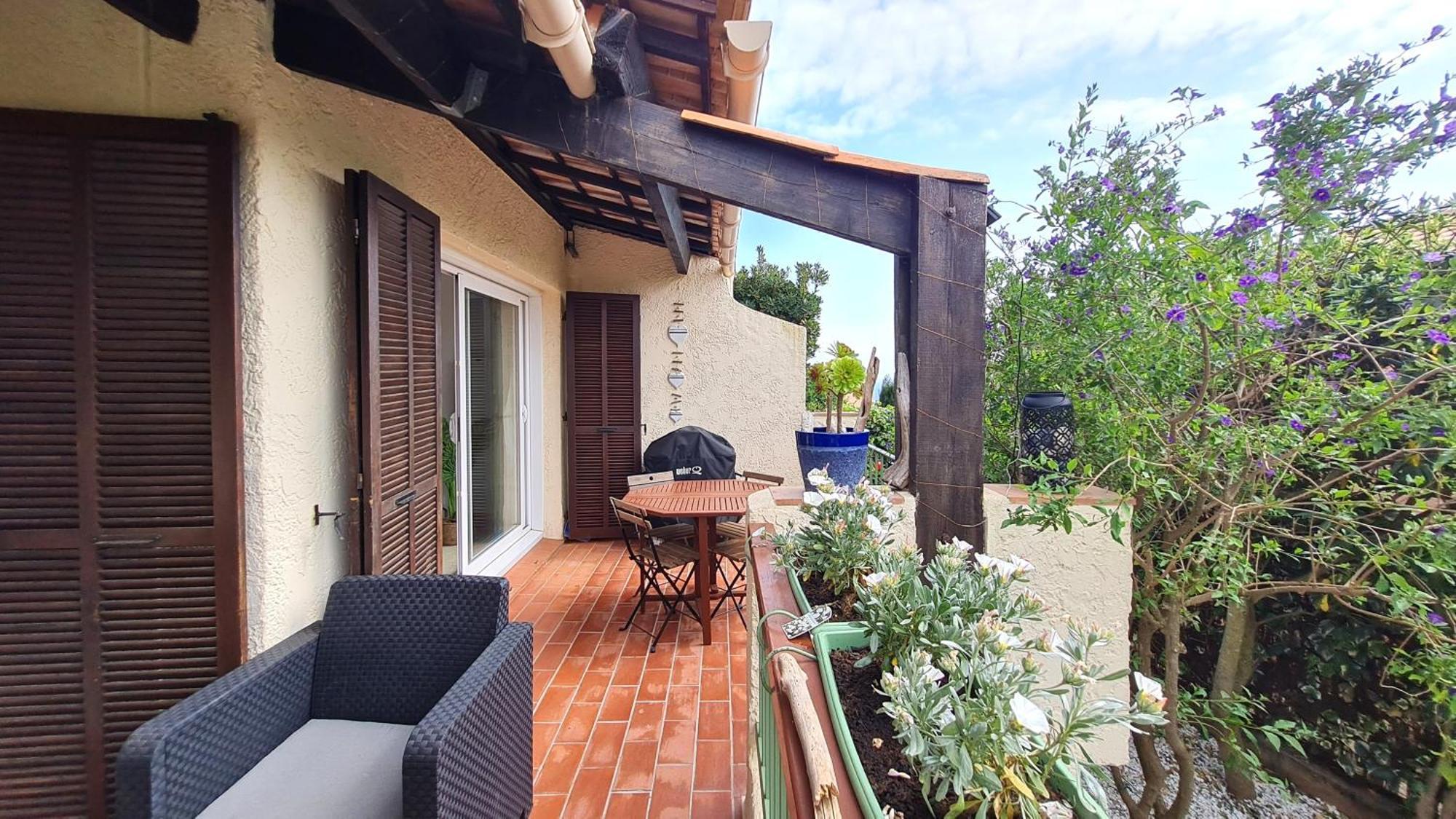 Bel Appartement Renove, Avec Terrasse Et Piscine La Croix-Valmer Εξωτερικό φωτογραφία